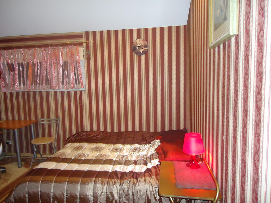Homestay Roja Vilna Habitación foto